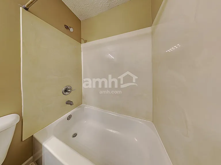 699 Thornton Dr — Photo 13