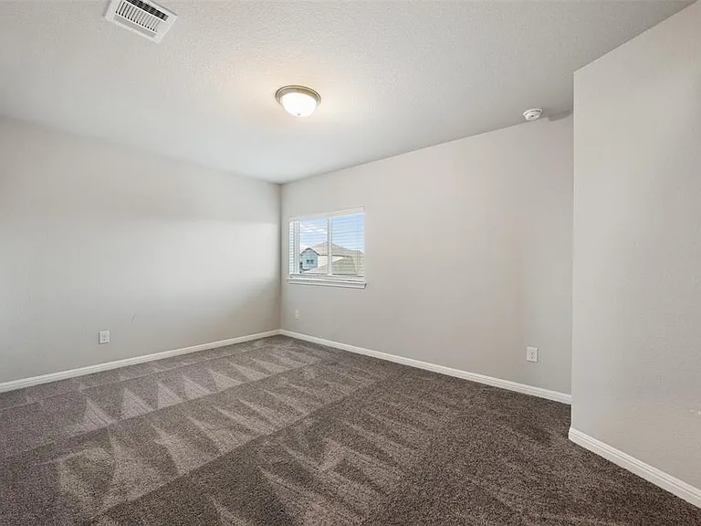 13724 Fallsprings Way — Photo 8