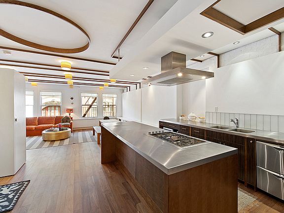 2nd image of 43 Great Jones St APT 4