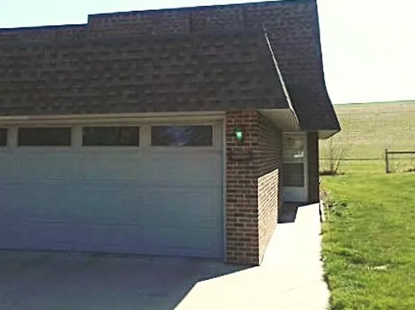 3568 Neerpark Dr, Lincoln, NE 68506