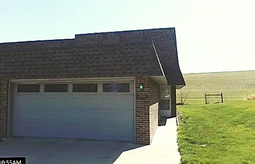 3568 Neerpark Dr Photo 1