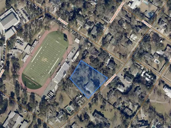 819 S Jahncke Ave, Covington, LA 70433