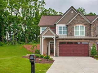 102 Meadow Ct, Irwin, PA 15642