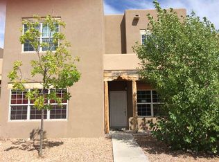 4661 Camino Cuervo, Santa Fe, NM 87507