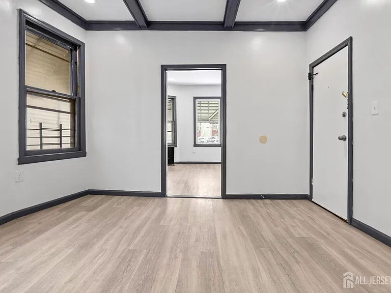 211 N 13th St #2 — Photo 11