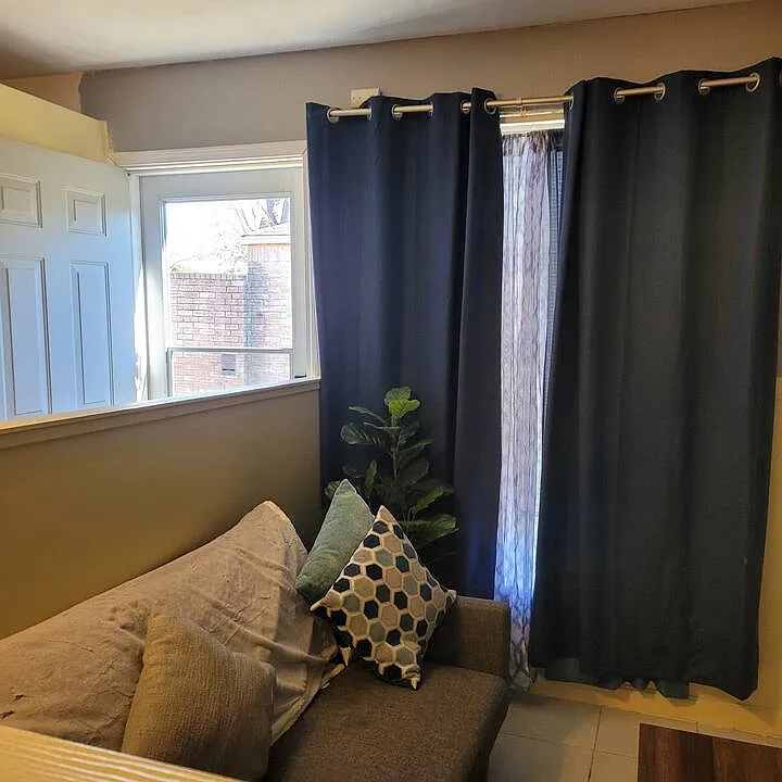 2 bed, 700 sqft, $850 — Photo 2