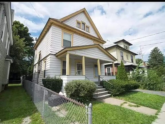 3rd image of 2706 Midland Ave