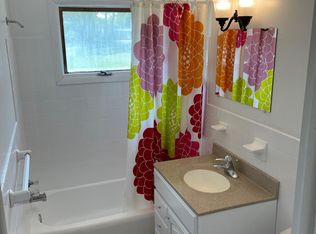 6262 5th St NE, Fridley, MN 55432