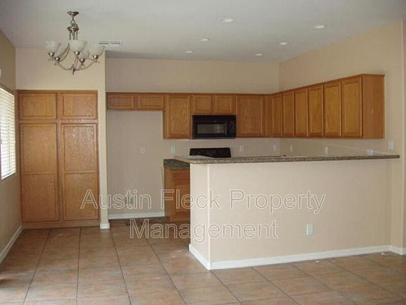 2nd image of 3978 W Roundabout Cir