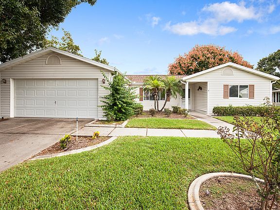 2nd image of 17949 SE 96th Ct
