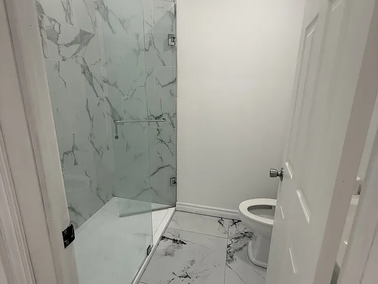 38 Lafayette Ave — Photo 5