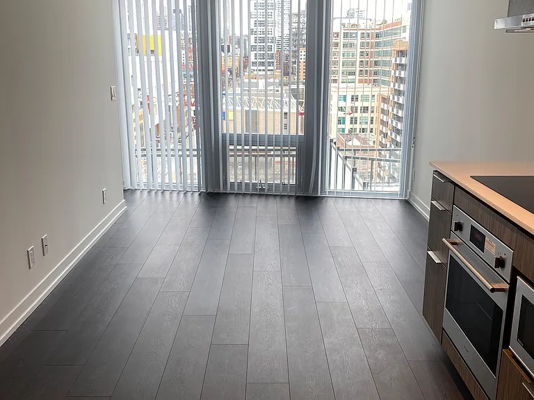60 Shuter St #1510 — Photo 7