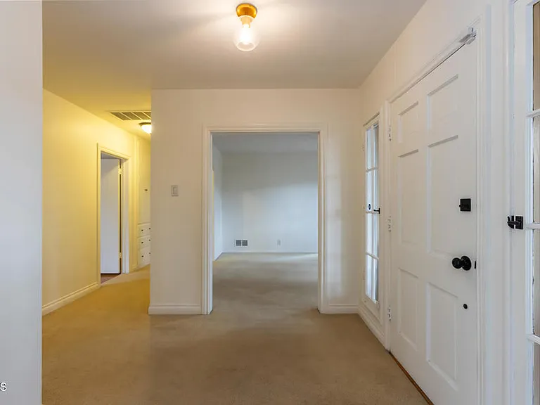 5209 Alta Canyada Rd — Photo 14