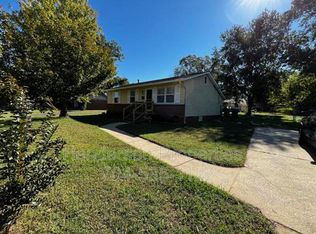 2413 Alleghany St, Charlotte, NC 28208
