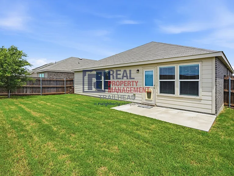 4501 Greenham Ln — Photo 16