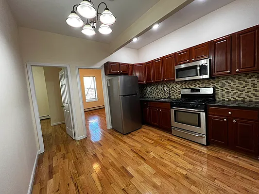 Rented by Target Realty Group | media 11