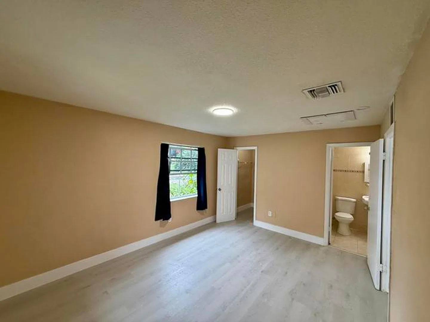5905 NW 23rd Street, Lauderhill, FL 33313 - 3151 — Photo 3