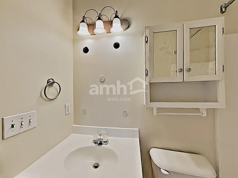 622 Creekfront Dr — Photo 16