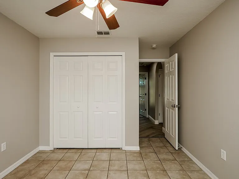 2877 Middleton Cir — Photo 12