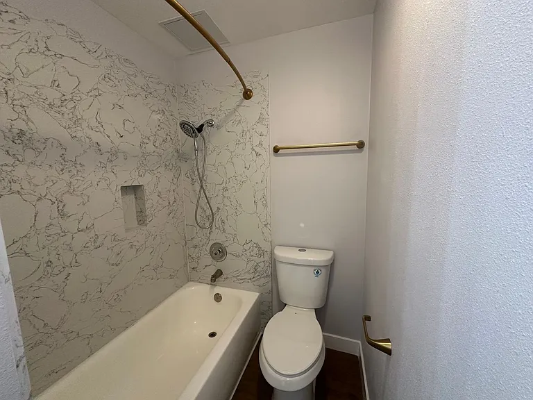 6 Commodore Dr #348 — Photo 17
