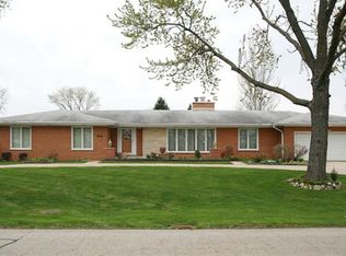 406 Meadowlark Rd, Bloomingdale, IL 60108