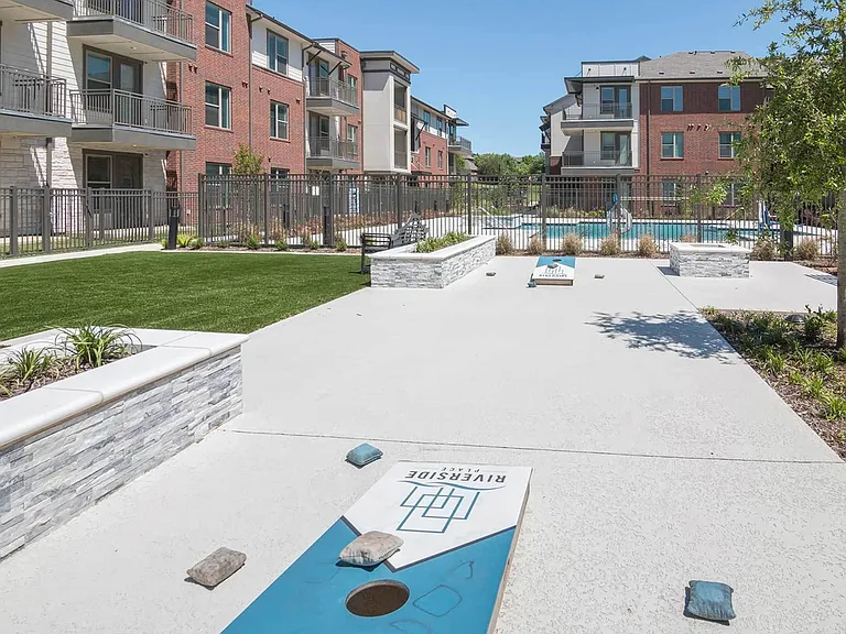 Courtyard1
