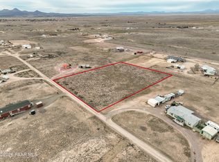 26930 N Dark Sky Dr, Paulden, AZ 86334