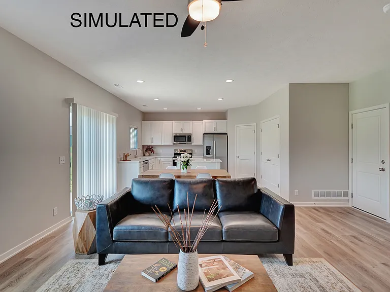 2521 W B St — Photo 5