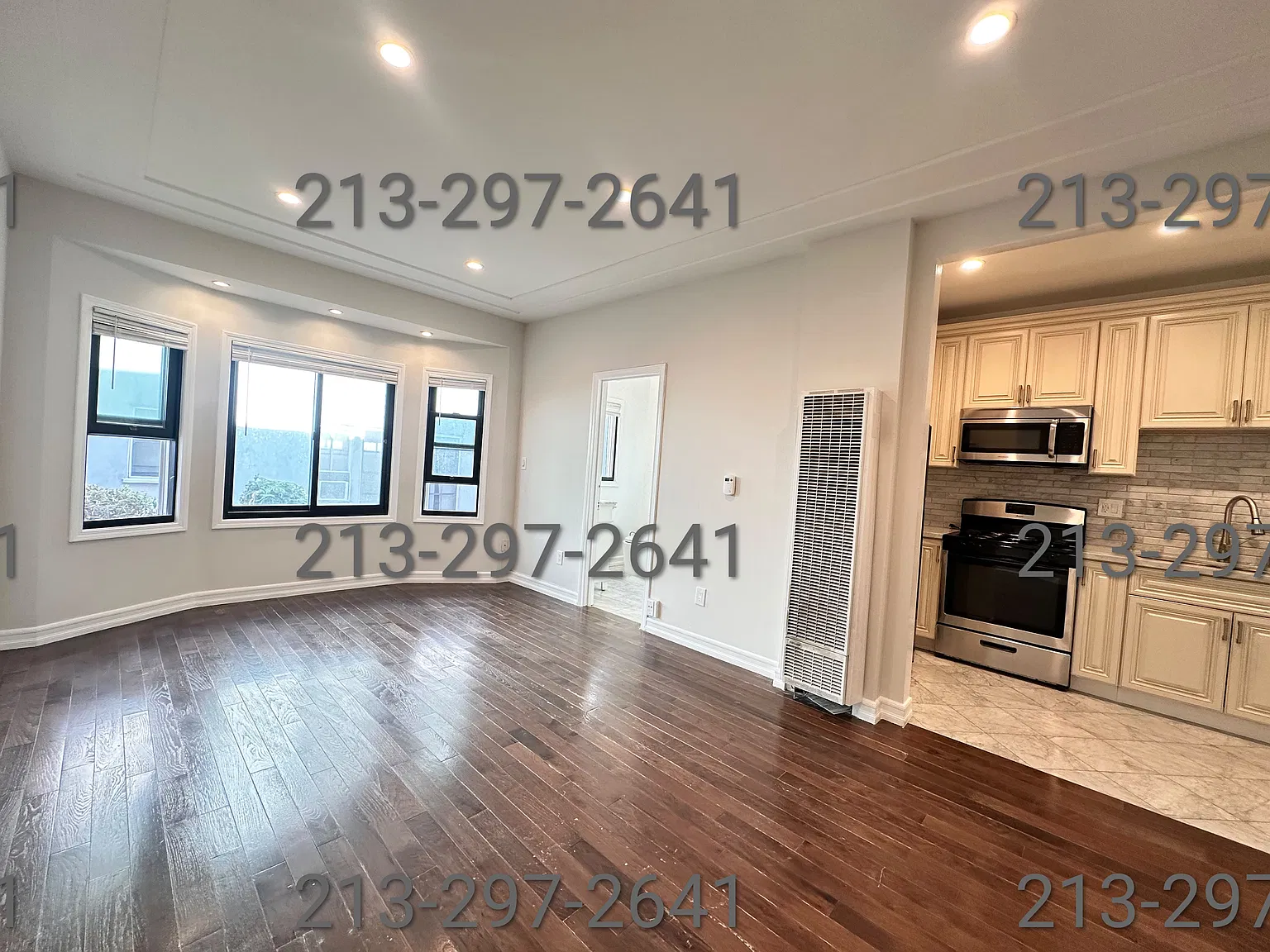 854 S Serrano Ave — Photo 1