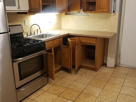 3rd image of 536 S 7th Ave APT 1