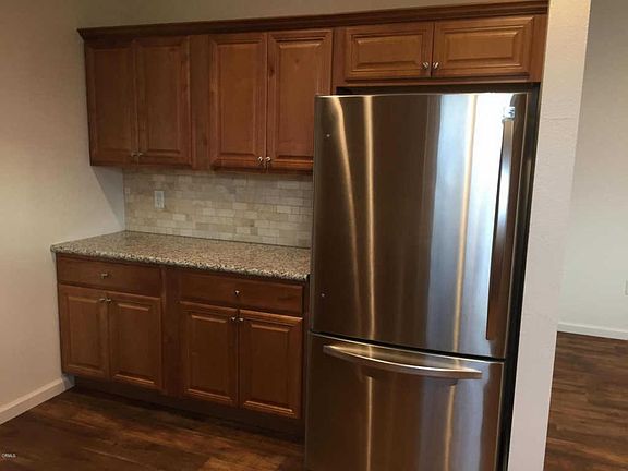 2nd image of 146 Grandview Cir