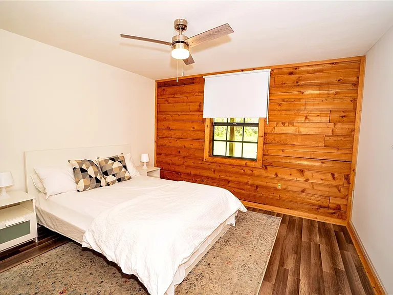 6108 Lynn Rd — Photo 4