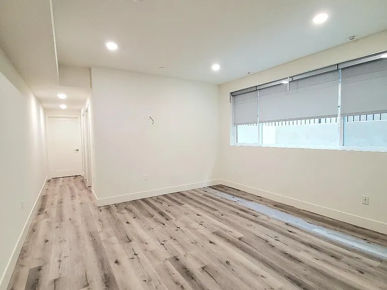 Front master bedroom