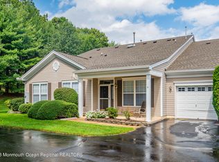 4 Greenwillows Dr, Lakewood, NJ 08701