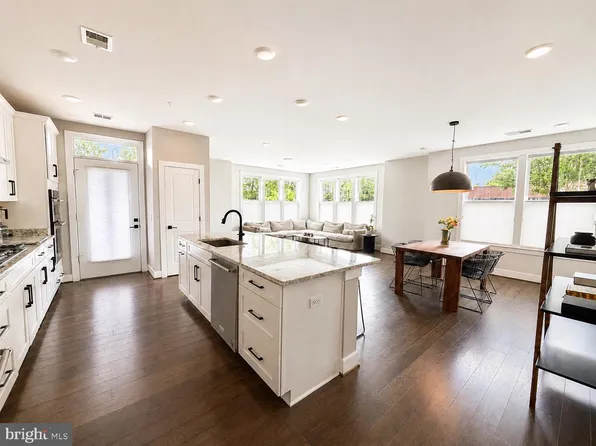 11200 Reston Station Blvd #208, Reston, VA 20190
