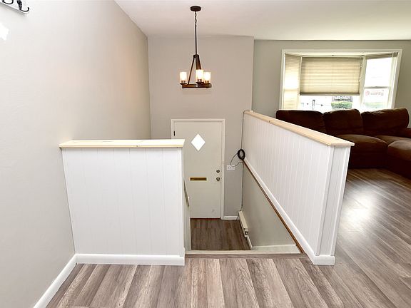 5th image of 164 N Baldwin St