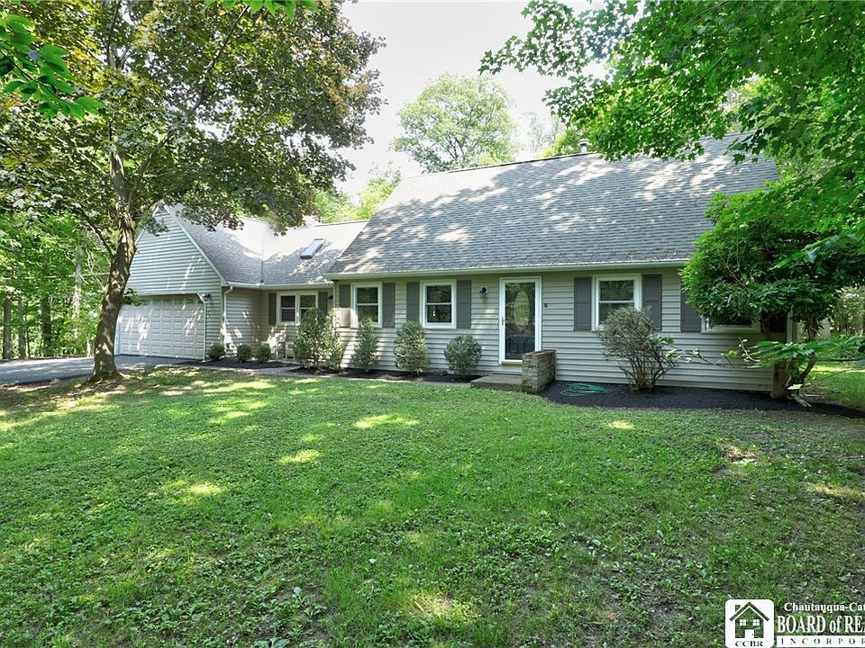 1st image of 29 Fairwood Dr
