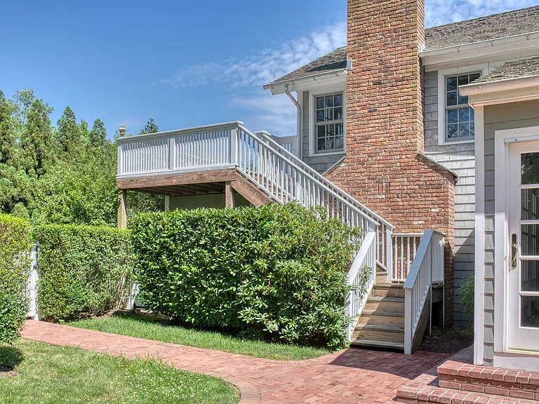 312 Ocean Rd — Photo 35