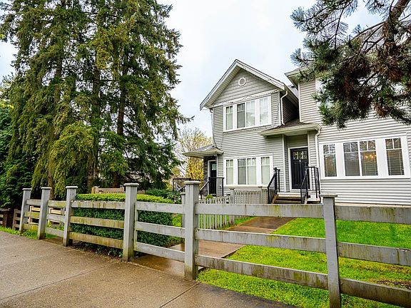 3rd image of 13864 Hyland Rd #6