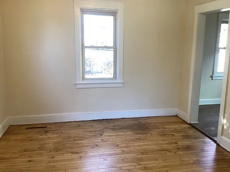 4333 N 25th St — Photo 11