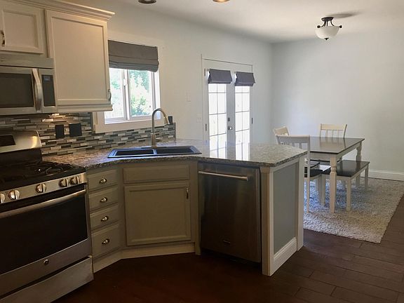 4th image of 3405 Polk Cir W