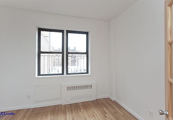 3rd image of 505 E 88th St APT 4A