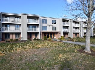 24 Old Colony Way APT 10, Orleans, MA 02653