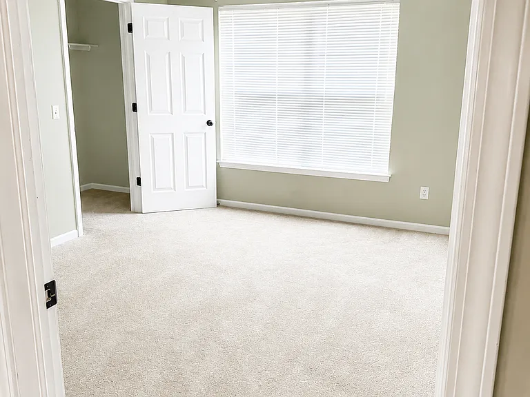 21596 Majestic Dr #12 — Photo 6