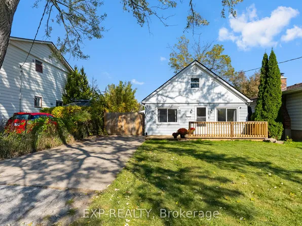 20 Kirk St, Saint Catharines, ON L2S 1B7