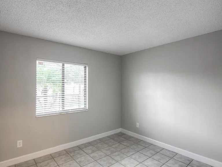13230 Boulder Woods Cir — Photo 8