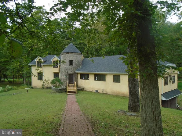 93 Jacobs Creek Rd, Ewing, NJ 08628