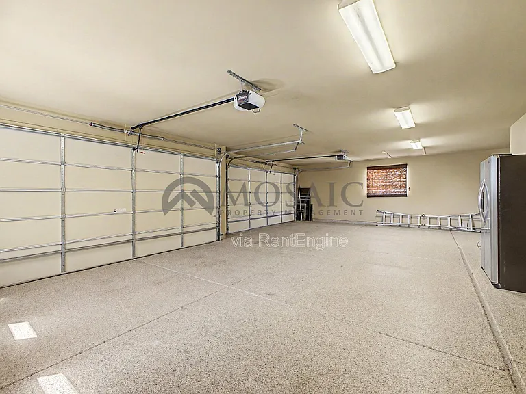14006 E Mark Ln — Photo 33