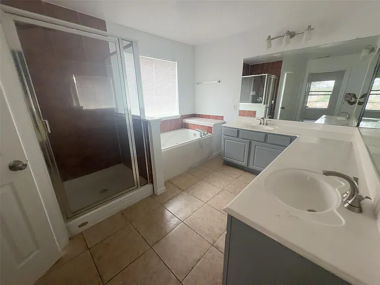 17619 Trinity Meadow Ln — Photo 22