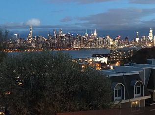 121 Cedar St, Cliffside Park, NJ 07010